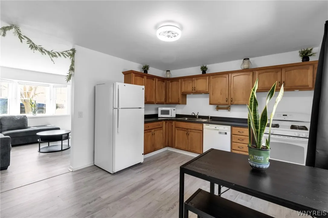 491 Pleasant Ave, Hamburg, New York 14075, Hamburg, New York 14075, 3 Bedrooms Bedrooms, 5 Rooms Rooms,1 BathroomBathrooms,Residential,For Sale,491 Pleasant Ave, Hamburg, New York 14075,0,B1674078