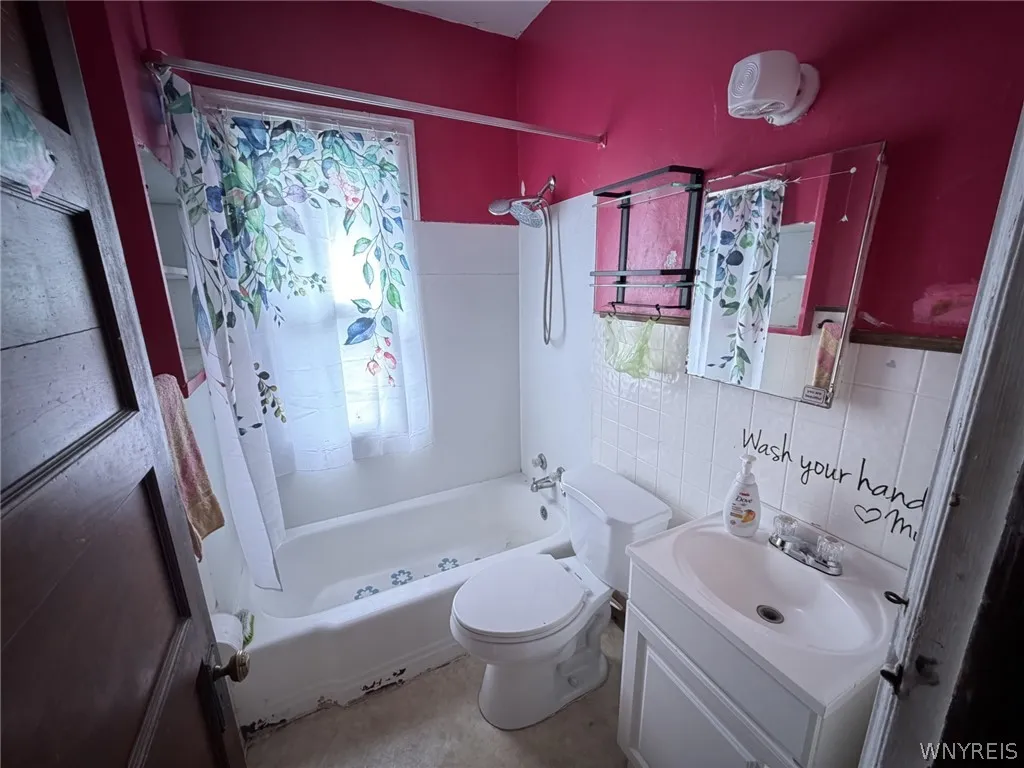 Bathroom Unit 2