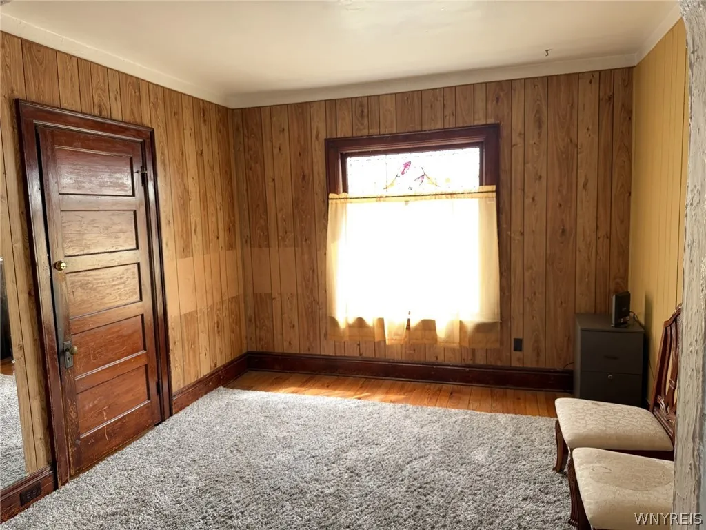 Living Room Units 2