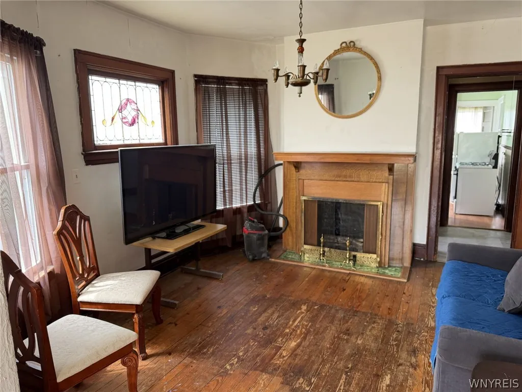 Dining Room Unit 2