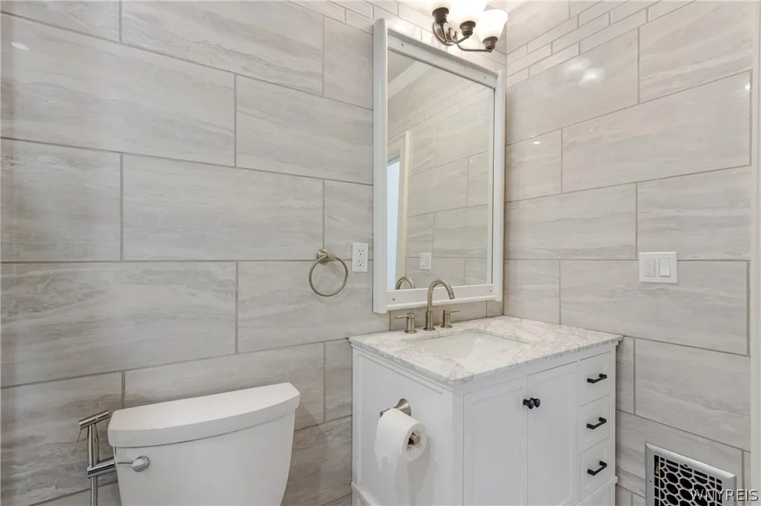 152 Military Road, Buffalo, New York 14207, Buffalo, New York 14207, 4 Bedrooms Bedrooms, 4 Rooms Rooms,1 BathroomBathrooms,Residential,For Sale,152 Military Road, Buffalo, New York 14207,0,B1674805