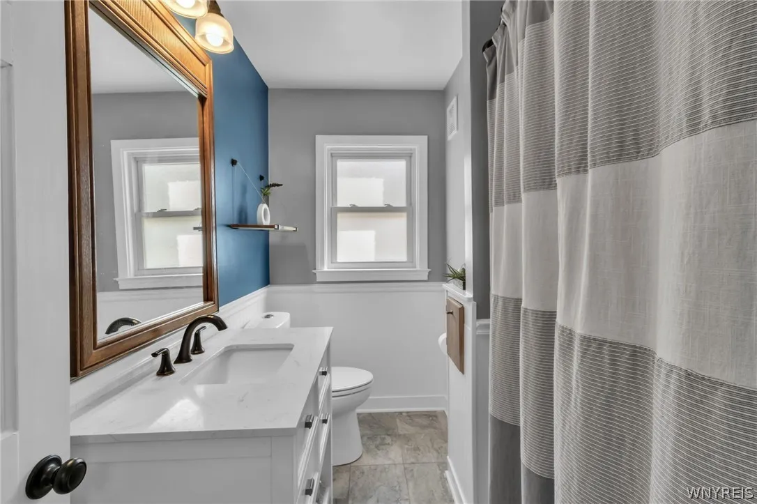 87 Lynncrest, Cheektowaga, New York 14225, Cheektowaga, New York 14225, 4 Bedrooms Bedrooms, 9 Rooms Rooms,2 BathroomsBathrooms,Residential,For Sale,87 Lynncrest, Cheektowaga, New York 14225,0,B1675046