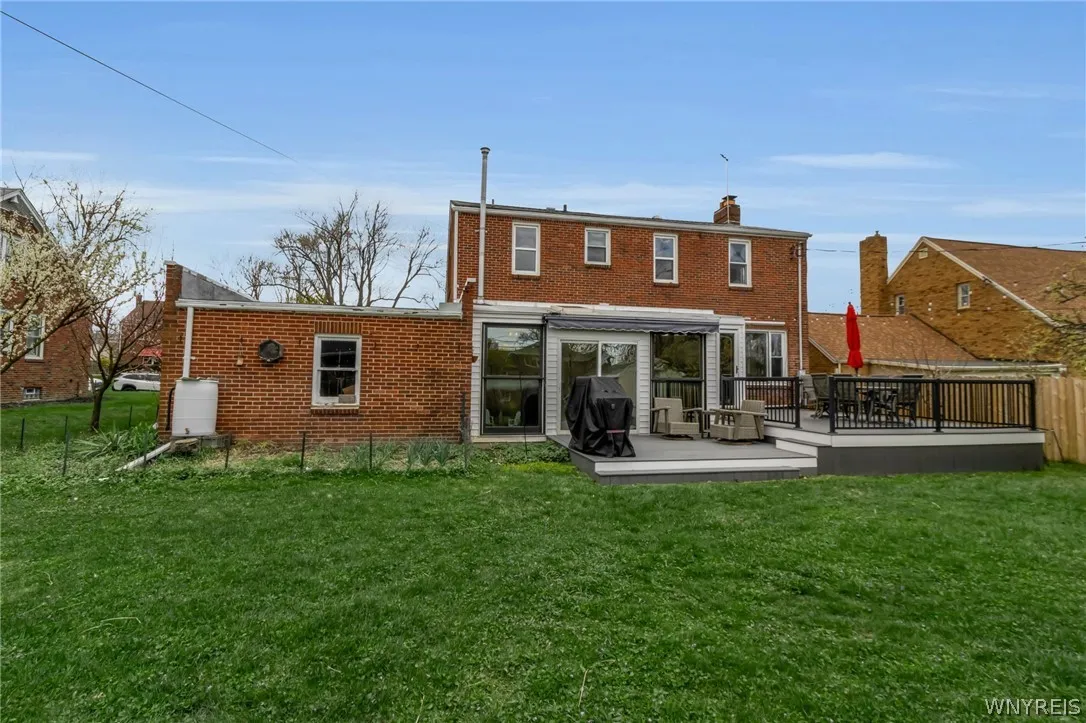 87 Lynncrest, Cheektowaga, New York 14225, Cheektowaga, New York 14225, 4 Bedrooms Bedrooms, 9 Rooms Rooms,2 BathroomsBathrooms,Residential,For Sale,87 Lynncrest, Cheektowaga, New York 14225,0,B1675046
