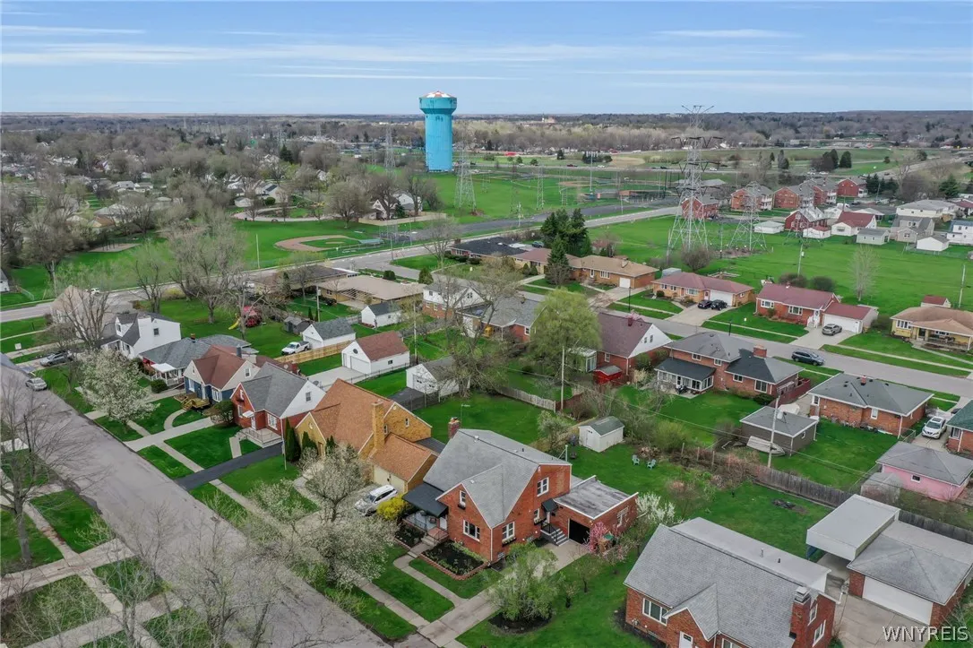 87 Lynncrest, Cheektowaga, New York 14225, Cheektowaga, New York 14225, 4 Bedrooms Bedrooms, 9 Rooms Rooms,2 BathroomsBathrooms,Residential,For Sale,87 Lynncrest, Cheektowaga, New York 14225,0,B1675046