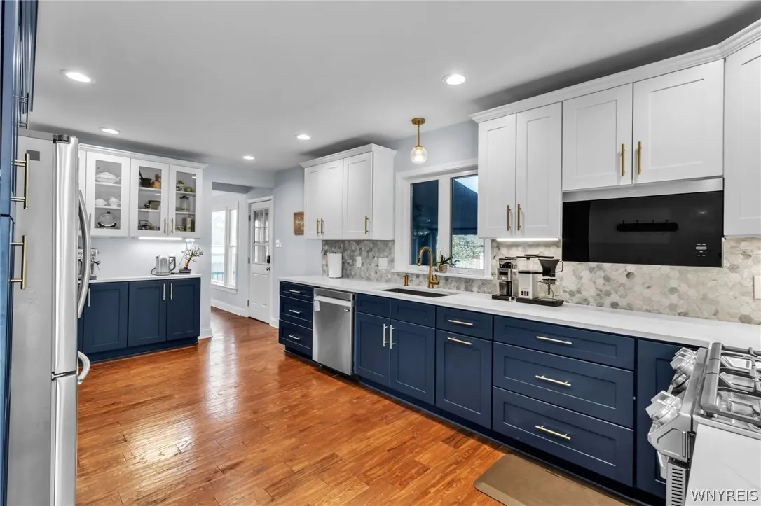 87 Lynncrest, Cheektowaga, New York 14225, Cheektowaga, New York 14225, 4 Bedrooms Bedrooms, 9 Rooms Rooms,2 BathroomsBathrooms,Residential,For Sale,87 Lynncrest, Cheektowaga, New York 14225,0,B1675046