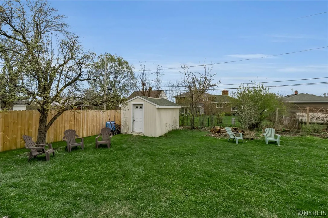 87 Lynncrest, Cheektowaga, New York 14225, Cheektowaga, New York 14225, 4 Bedrooms Bedrooms, 9 Rooms Rooms,2 BathroomsBathrooms,Residential,For Sale,87 Lynncrest, Cheektowaga, New York 14225,0,B1675046