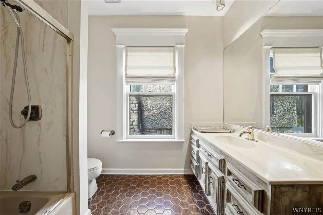 82 Bidwell Parkway, Buffalo, New York 14222, Buffalo, New York 14222, 5 Bedrooms Bedrooms, 17 Rooms Rooms,3 BathroomsBathrooms,Residential,For Sale,82 Bidwell Parkway, Buffalo, New York 14222,0,B1675578