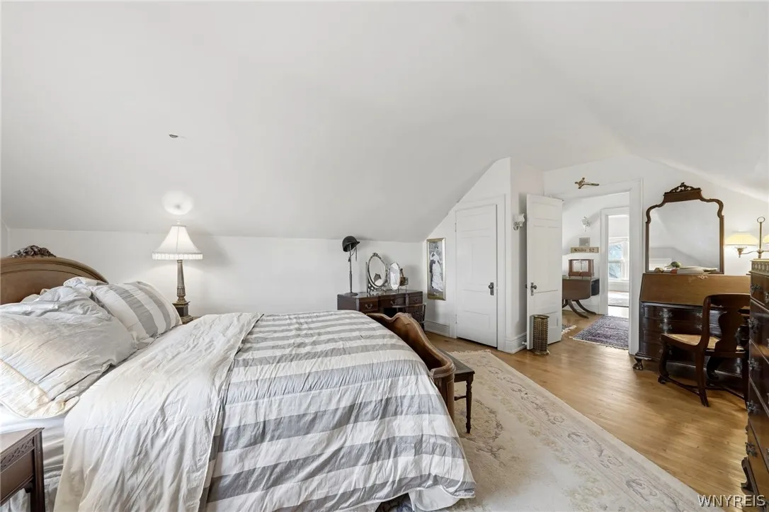 82 Bidwell Parkway, Buffalo, New York 14222, Buffalo, New York 14222, 5 Bedrooms Bedrooms, 17 Rooms Rooms,3 BathroomsBathrooms,Residential,For Sale,82 Bidwell Parkway, Buffalo, New York 14222,0,B1675578
