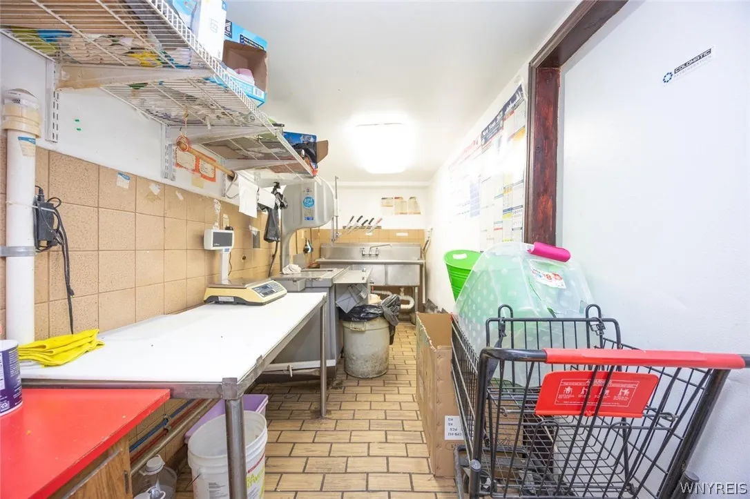 294 West Ferry, Buffalo, New York 14213, Buffalo, New York 14213, ,Commercial Lease,For Rent,294 West Ferry, Buffalo, New York 14213,0,B1675743