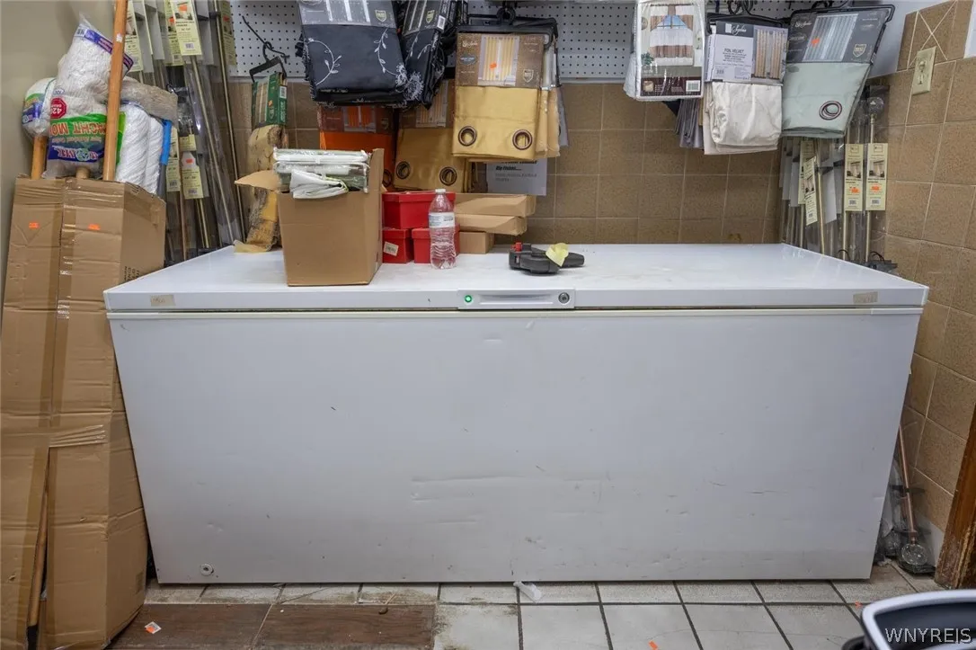 294 West Ferry, Buffalo, New York 14213, Buffalo, New York 14213, ,Commercial Lease,For Rent,294 West Ferry, Buffalo, New York 14213,0,B1675743