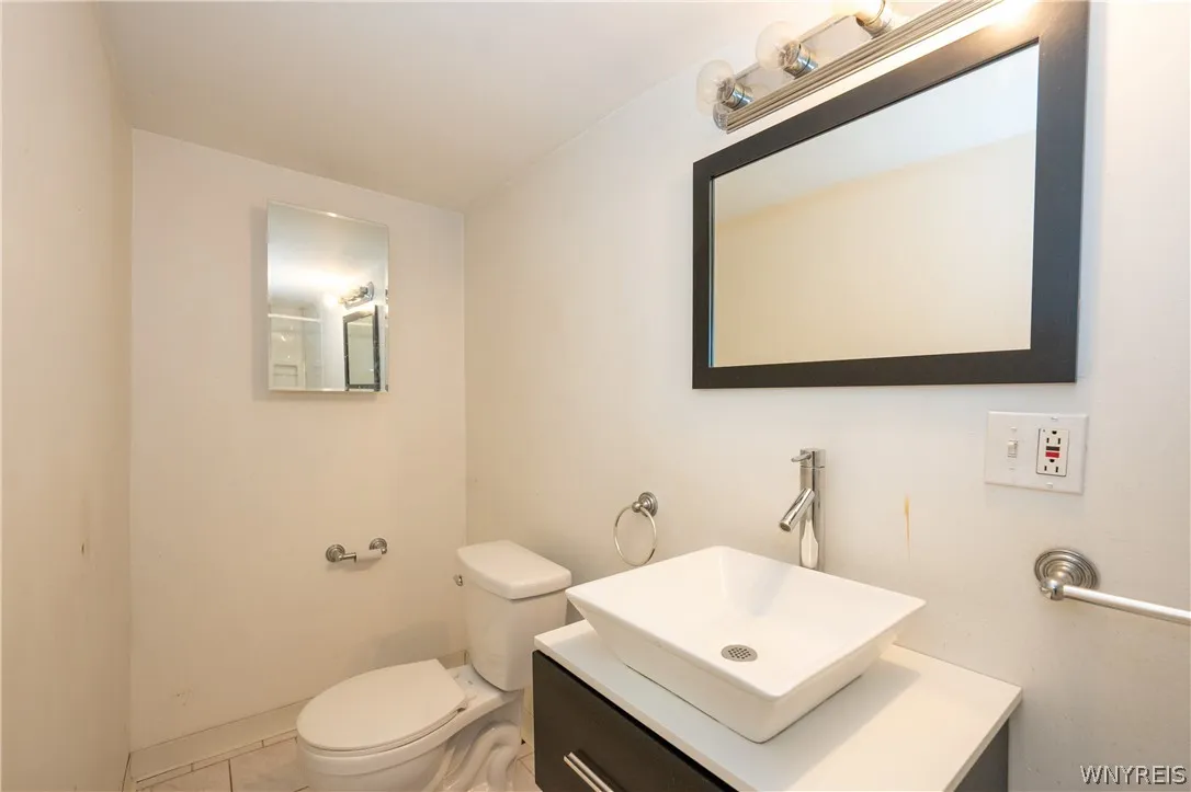 884 East Eagle Street N, Buffalo, New York 14210, Buffalo, New York 14210, 3 Bedrooms Bedrooms, 6 Rooms Rooms,1 BathroomBathrooms,Residential,For Sale,884 East Eagle Street N, Buffalo, New York 14210,0,B1674181