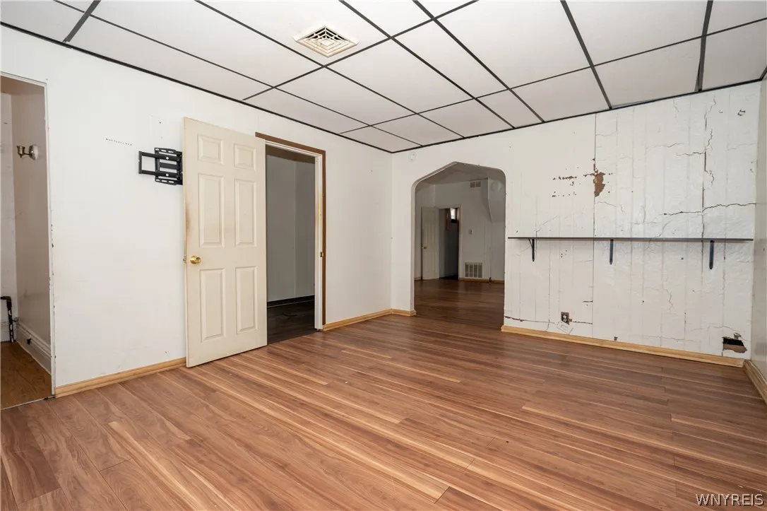 884 East Eagle Street N, Buffalo, New York 14210, Buffalo, New York 14210, 3 Bedrooms Bedrooms, 6 Rooms Rooms,1 BathroomBathrooms,Residential,For Sale,884 East Eagle Street N, Buffalo, New York 14210,0,B1674181