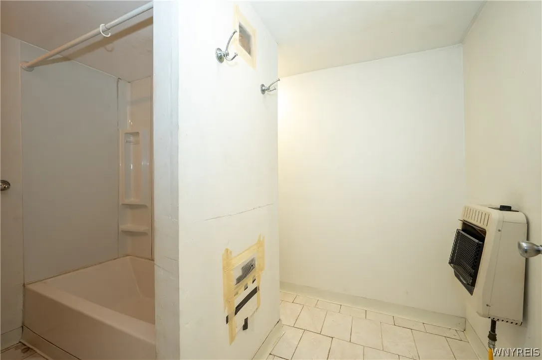 884 East Eagle Street N, Buffalo, New York 14210, Buffalo, New York 14210, 3 Bedrooms Bedrooms, 6 Rooms Rooms,1 BathroomBathrooms,Residential,For Sale,884 East Eagle Street N, Buffalo, New York 14210,0,B1674181