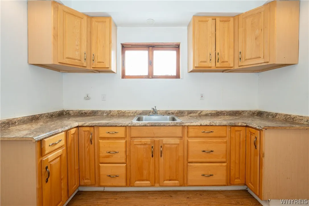 884 East Eagle Street N, Buffalo, New York 14210, Buffalo, New York 14210, 3 Bedrooms Bedrooms, 6 Rooms Rooms,1 BathroomBathrooms,Residential,For Sale,884 East Eagle Street N, Buffalo, New York 14210,0,B1674181