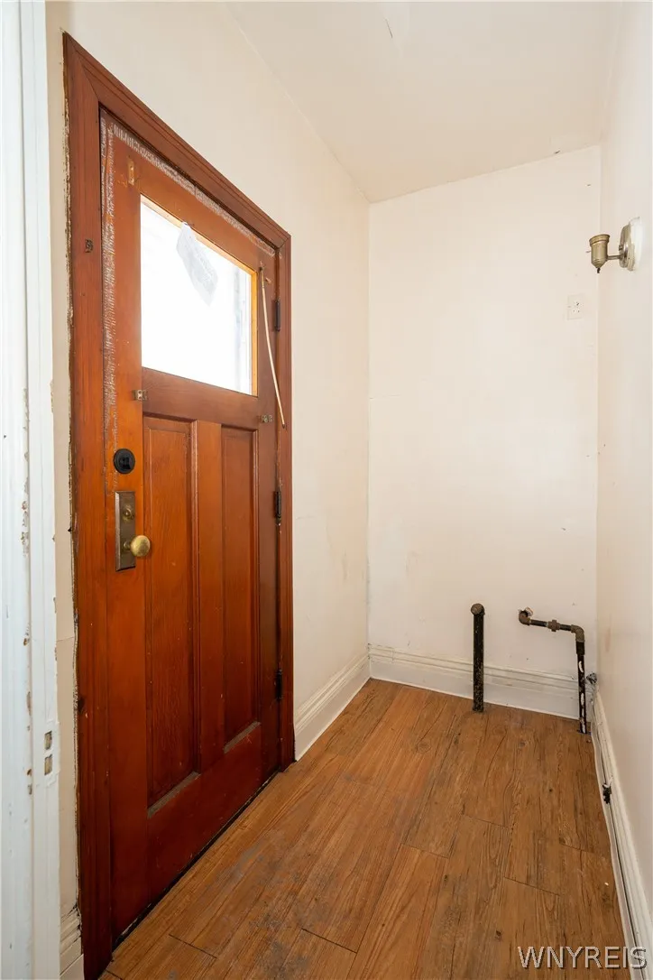 884 East Eagle Street N, Buffalo, New York 14210, Buffalo, New York 14210, 3 Bedrooms Bedrooms, 6 Rooms Rooms,1 BathroomBathrooms,Residential,For Sale,884 East Eagle Street N, Buffalo, New York 14210,0,B1674181