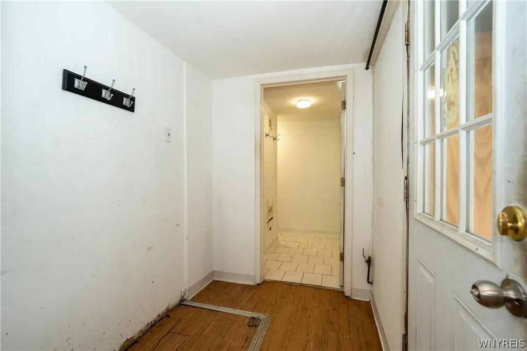 884 East Eagle Street N, Buffalo, New York 14210, Buffalo, New York 14210, 3 Bedrooms Bedrooms, 6 Rooms Rooms,1 BathroomBathrooms,Residential,For Sale,884 East Eagle Street N, Buffalo, New York 14210,0,B1674181