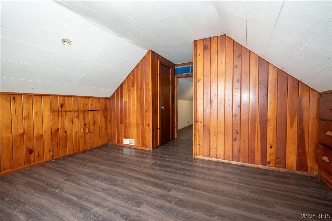 884 East Eagle Street N, Buffalo, New York 14210, Buffalo, New York 14210, 3 Bedrooms Bedrooms, 6 Rooms Rooms,1 BathroomBathrooms,Residential,For Sale,884 East Eagle Street N, Buffalo, New York 14210,0,B1674181