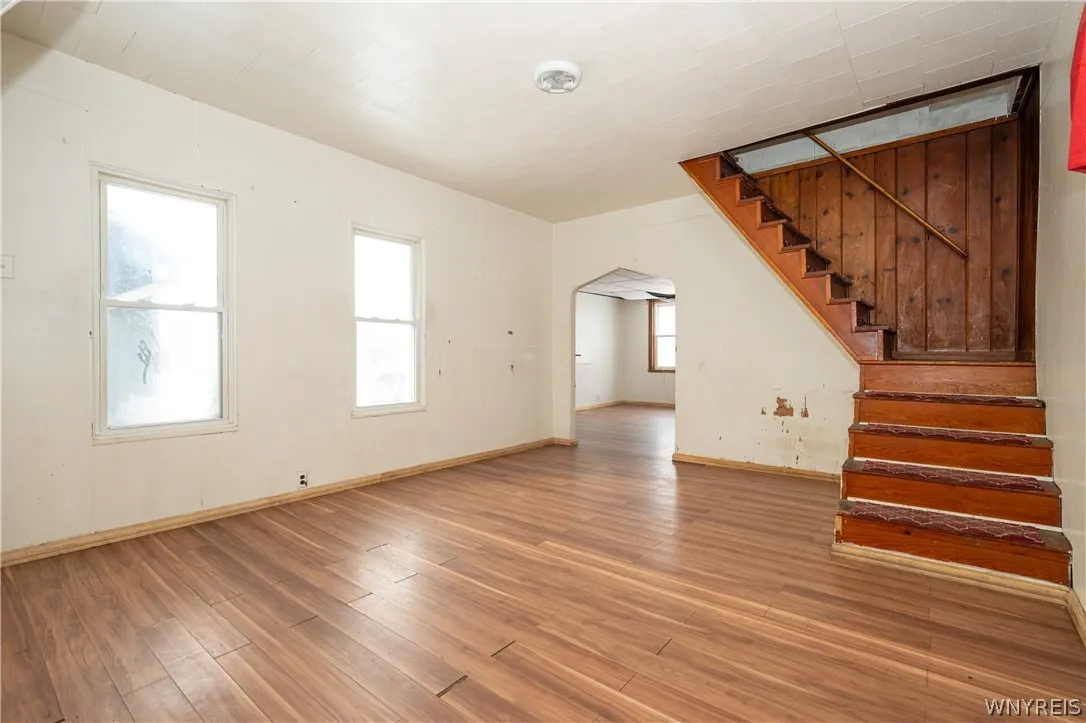 884 East Eagle Street N, Buffalo, New York 14210, Buffalo, New York 14210, 3 Bedrooms Bedrooms, 6 Rooms Rooms,1 BathroomBathrooms,Residential,For Sale,884 East Eagle Street N, Buffalo, New York 14210,0,B1674181