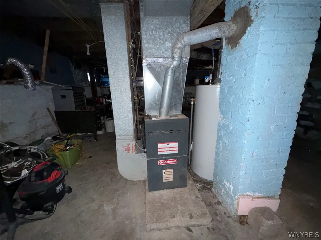 146 Evelyn Street, Buffalo, New York 14207, Buffalo, New York 14207, 3 Bedrooms Bedrooms, 6 Rooms Rooms,1 BathroomBathrooms,Residential,For Sale,146 Evelyn Street, Buffalo, New York 14207,0,B1652837
