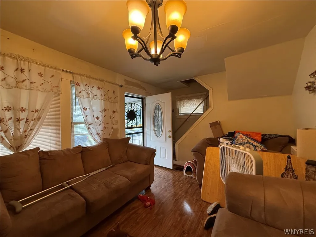 146 Evelyn Street, Buffalo, New York 14207, Buffalo, New York 14207, 3 Bedrooms Bedrooms, 6 Rooms Rooms,1 BathroomBathrooms,Residential,For Sale,146 Evelyn Street, Buffalo, New York 14207,0,B1652837