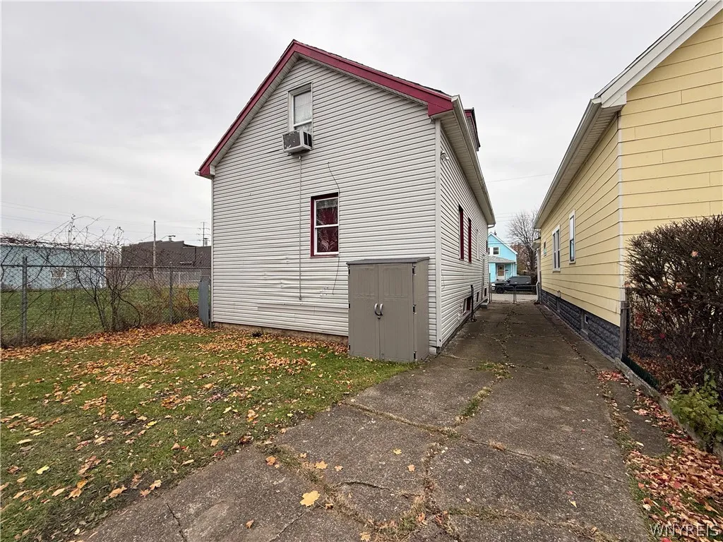 146 Evelyn Street, Buffalo, New York 14207, Buffalo, New York 14207, 3 Bedrooms Bedrooms, 6 Rooms Rooms,1 BathroomBathrooms,Residential,For Sale,146 Evelyn Street, Buffalo, New York 14207,0,B1652837