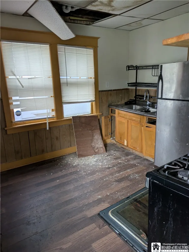 113 Elmer Avenue, Buffalo, New York 14215, Buffalo, New York 14215, 3 Bedrooms Bedrooms, 7 Rooms Rooms,1 BathroomBathrooms,Residential,For Sale,113 Elmer Avenue, Buffalo, New York 14215,0,R1675799