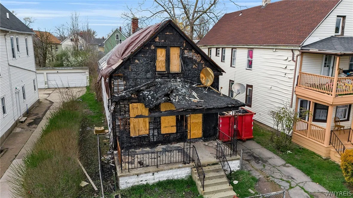 112 Rano Street, Buffalo, New York 14207, Buffalo, New York 14207, 3 Bedrooms Bedrooms, 8 Rooms Rooms,1 BathroomBathrooms,Residential,For Sale,112 Rano Street, Buffalo, New York 14207,0,B1674907