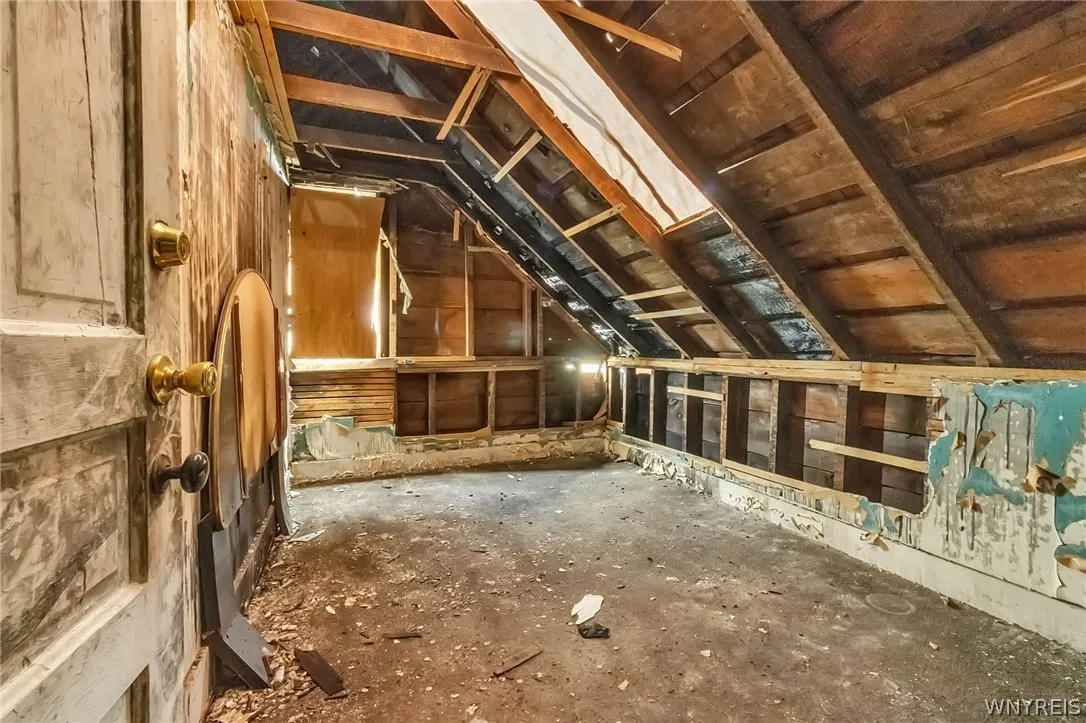 112 Rano Street, Buffalo, New York 14207, Buffalo, New York 14207, 3 Bedrooms Bedrooms, 8 Rooms Rooms,1 BathroomBathrooms,Residential,For Sale,112 Rano Street, Buffalo, New York 14207,0,B1674907