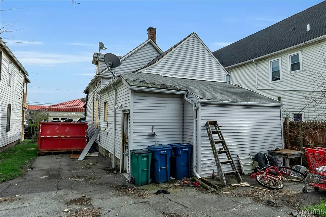 112 Rano Street, Buffalo, New York 14207, Buffalo, New York 14207, 3 Bedrooms Bedrooms, 8 Rooms Rooms,1 BathroomBathrooms,Residential,For Sale,112 Rano Street, Buffalo, New York 14207,0,B1674907