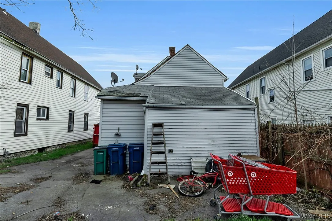 112 Rano Street, Buffalo, New York 14207, Buffalo, New York 14207, 3 Bedrooms Bedrooms, 8 Rooms Rooms,1 BathroomBathrooms,Residential,For Sale,112 Rano Street, Buffalo, New York 14207,0,B1674907