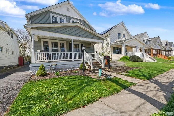 144 Jackson Avenue, Cheektowaga, New York 14212, Cheektowaga, New York 14212, 5 Bedrooms Bedrooms, 9 Rooms Rooms,2 BathroomsBathrooms,Residential,For Sale,144 Jackson Avenue, Cheektowaga, New York 14212,0,B1675140