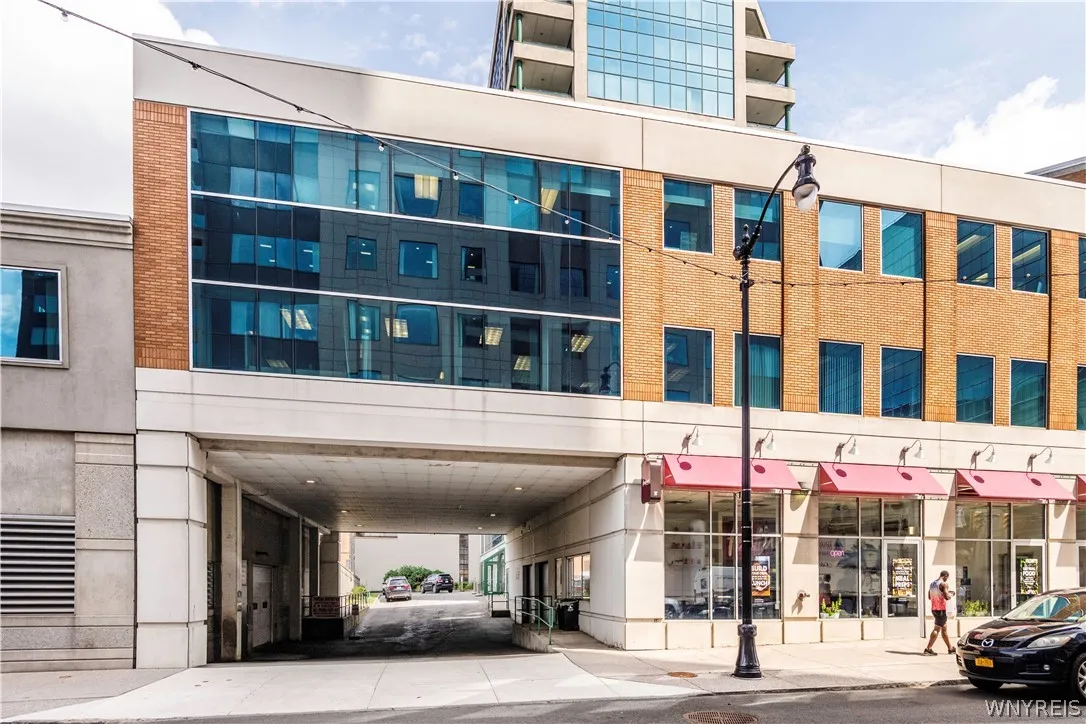 610 Main Street 1201, Buffalo, New York 14202, Buffalo, New York 14202, 2 Bedrooms Bedrooms, 6 Rooms Rooms,2 BathroomsBathrooms,Residential,For Sale,610 Main Street 1201, Buffalo, New York 14202,0,B1675083