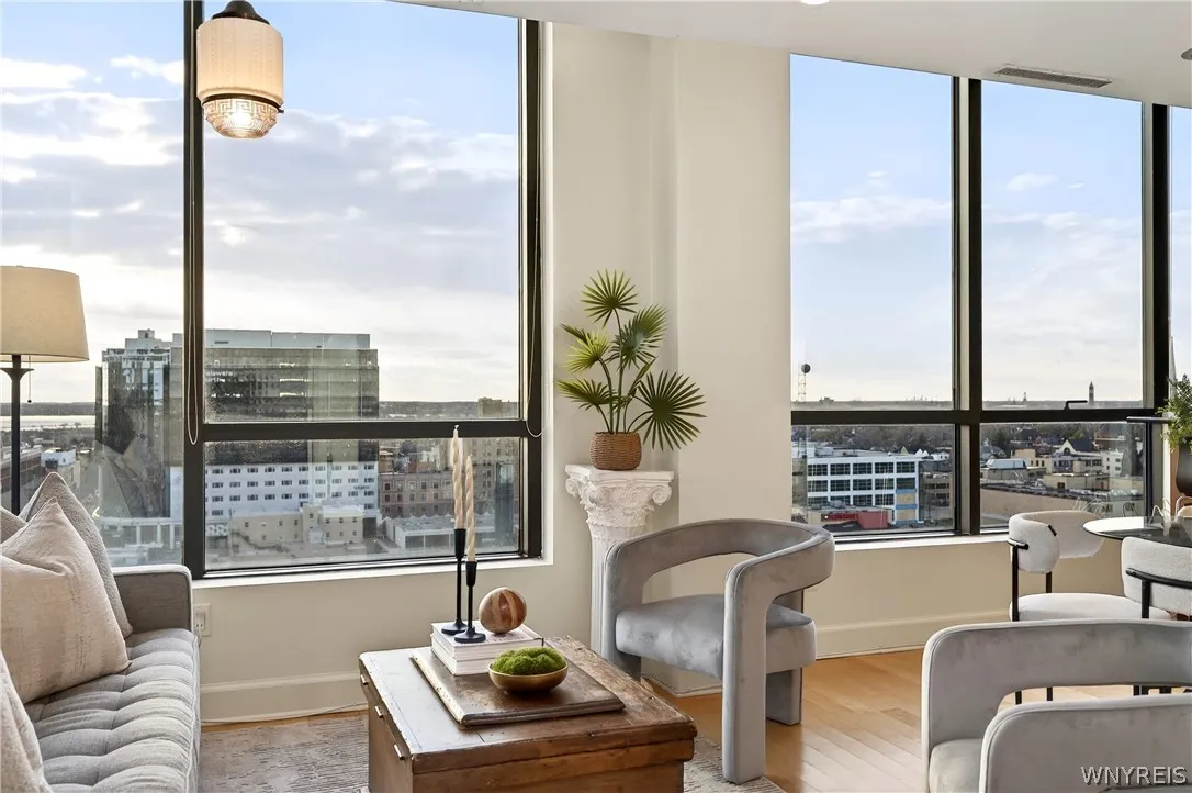 610 Main Street 1201, Buffalo, New York 14202, Buffalo, New York 14202, 2 Bedrooms Bedrooms, 6 Rooms Rooms,2 BathroomsBathrooms,Residential,For Sale,610 Main Street 1201, Buffalo, New York 14202,0,B1675083