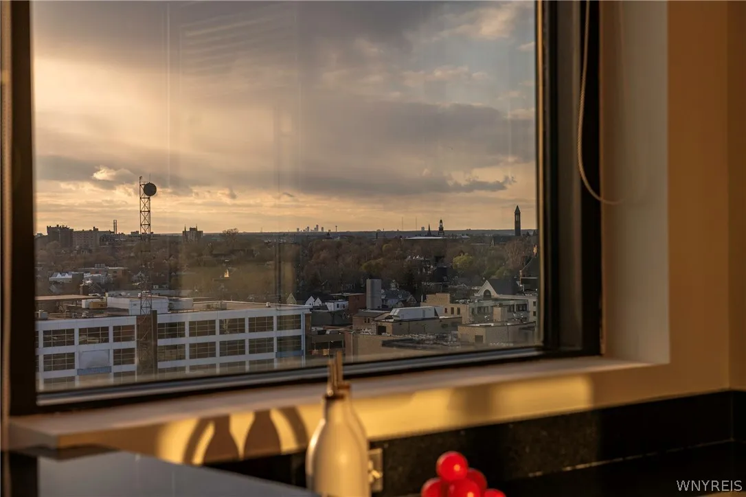610 Main Street 1201, Buffalo, New York 14202, Buffalo, New York 14202, 2 Bedrooms Bedrooms, 6 Rooms Rooms,2 BathroomsBathrooms,Residential,For Sale,610 Main Street 1201, Buffalo, New York 14202,0,B1675083