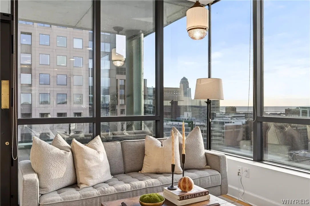 610 Main Street 1201, Buffalo, New York 14202, Buffalo, New York 14202, 2 Bedrooms Bedrooms, 6 Rooms Rooms,2 BathroomsBathrooms,Residential,For Sale,610 Main Street 1201, Buffalo, New York 14202,0,B1675083