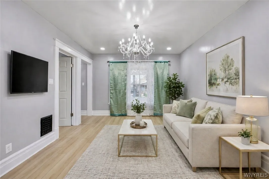 47 Fennimore Avenue, Buffalo, New York 14215, Buffalo, New York 14215, 4 Bedrooms Bedrooms, 8 Rooms Rooms,2 BathroomsBathrooms,Residential,For Sale,47 Fennimore Avenue, Buffalo, New York 14215,0,B1674723