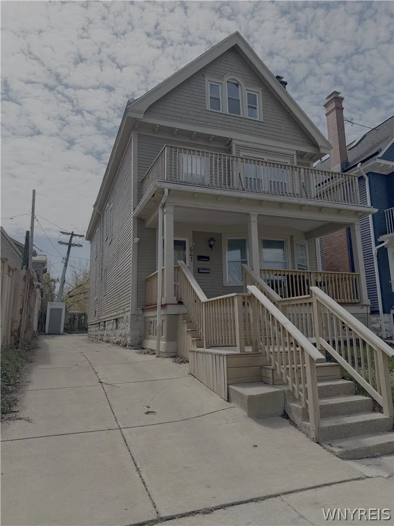 641 Forest, Buffalo, New York 14222, Buffalo, New York 14222, 2 Bedrooms Bedrooms, 5 Rooms Rooms,1 BathroomBathrooms,Residential Lease,For Rent,641 Forest, Buffalo, New York 14222,0,B1675841