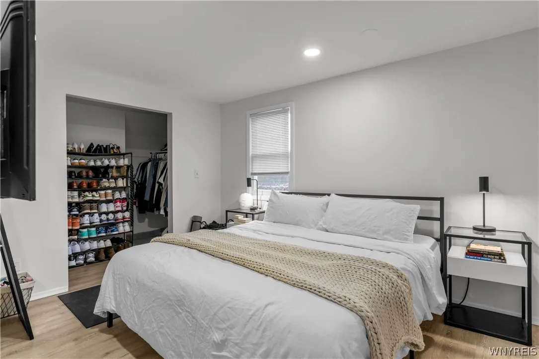 641 Forest, Buffalo, New York 14222, Buffalo, New York 14222, 2 Bedrooms Bedrooms, 5 Rooms Rooms,1 BathroomBathrooms,Residential Lease,For Rent,641 Forest, Buffalo, New York 14222,0,B1675841