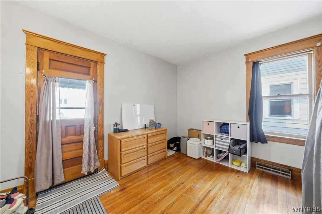 226 Tacoma Avenue, Buffalo, New York 14216, Buffalo, New York 14216, 3 Bedrooms Bedrooms, 6 Rooms Rooms,1 BathroomBathrooms,Residential Lease,For Rent,226 Tacoma Avenue, Buffalo, New York 14216,0,B1675250