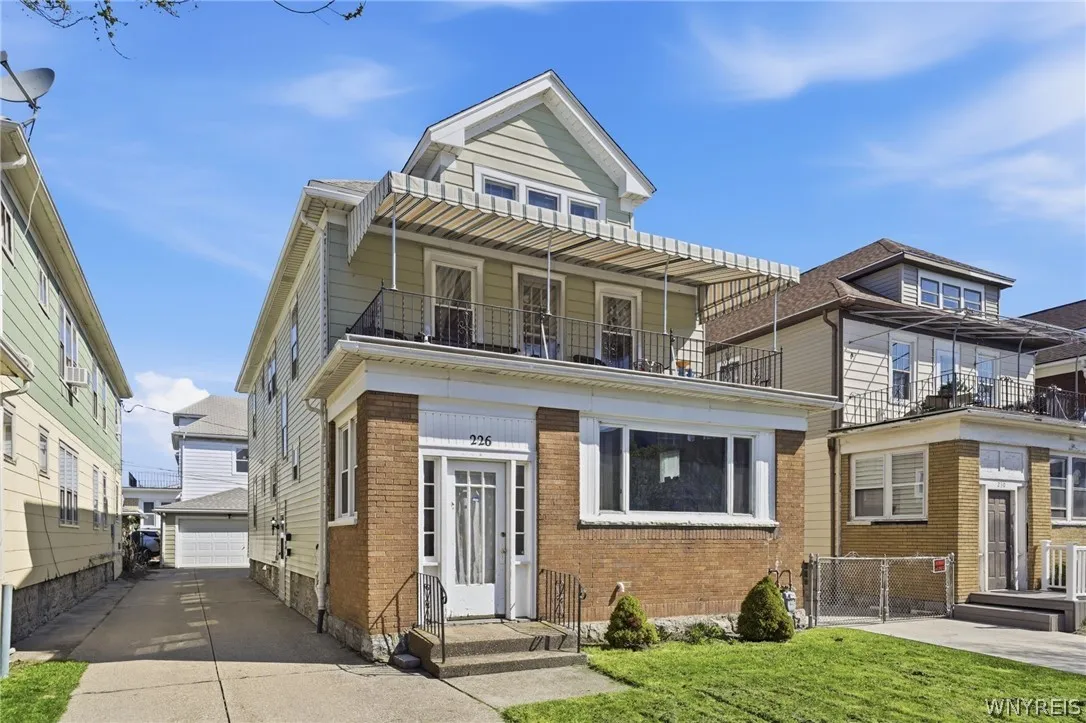 226 Tacoma Avenue, Buffalo, New York 14216, Buffalo, New York 14216, 3 Bedrooms Bedrooms, 6 Rooms Rooms,1 BathroomBathrooms,Residential Lease,For Rent,226 Tacoma Avenue, Buffalo, New York 14216,0,B1675250