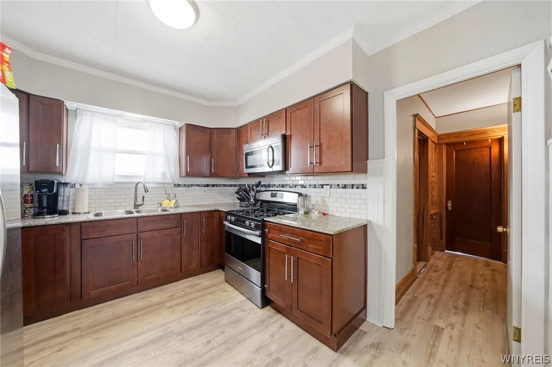 226 Tacoma Avenue, Buffalo, New York 14216, Buffalo, New York 14216, 3 Bedrooms Bedrooms, 6 Rooms Rooms,1 BathroomBathrooms,Residential Lease,For Rent,226 Tacoma Avenue, Buffalo, New York 14216,0,B1675250