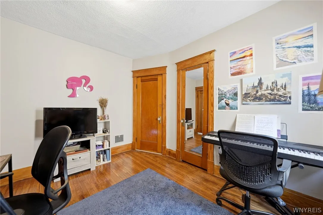 226 Tacoma Avenue, Buffalo, New York 14216, Buffalo, New York 14216, 3 Bedrooms Bedrooms, 6 Rooms Rooms,1 BathroomBathrooms,Residential Lease,For Rent,226 Tacoma Avenue, Buffalo, New York 14216,0,B1675250