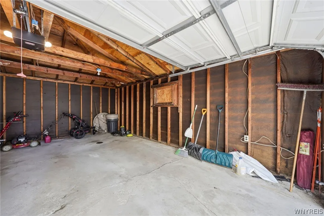 226 Tacoma Avenue, Buffalo, New York 14216, Buffalo, New York 14216, 3 Bedrooms Bedrooms, 6 Rooms Rooms,1 BathroomBathrooms,Residential Lease,For Rent,226 Tacoma Avenue, Buffalo, New York 14216,0,B1675250