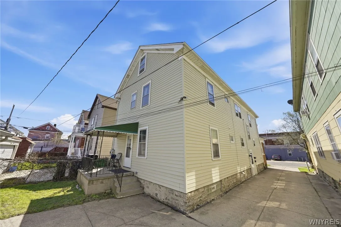 226 Tacoma Avenue, Buffalo, New York 14216, Buffalo, New York 14216, 3 Bedrooms Bedrooms, 6 Rooms Rooms,1 BathroomBathrooms,Residential Lease,For Rent,226 Tacoma Avenue, Buffalo, New York 14216,0,B1675250
