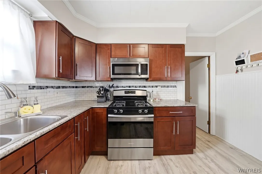 226 Tacoma Avenue, Buffalo, New York 14216, Buffalo, New York 14216, 3 Bedrooms Bedrooms, 6 Rooms Rooms,1 BathroomBathrooms,Residential Lease,For Rent,226 Tacoma Avenue, Buffalo, New York 14216,0,B1675250