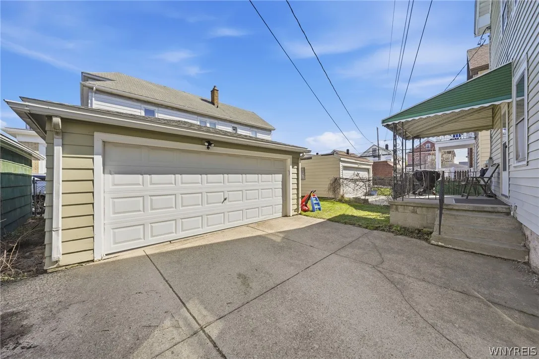 226 Tacoma Avenue, Buffalo, New York 14216, Buffalo, New York 14216, 3 Bedrooms Bedrooms, 6 Rooms Rooms,1 BathroomBathrooms,Residential Lease,For Rent,226 Tacoma Avenue, Buffalo, New York 14216,0,B1675250