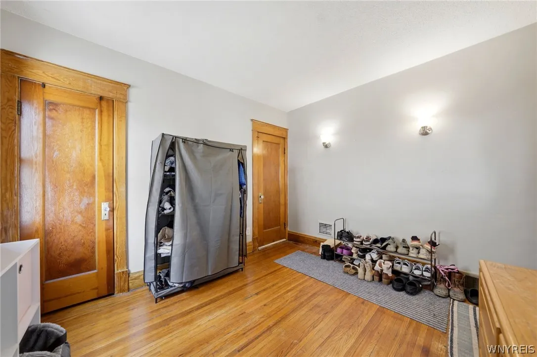 226 Tacoma Avenue, Buffalo, New York 14216, Buffalo, New York 14216, 3 Bedrooms Bedrooms, 6 Rooms Rooms,1 BathroomBathrooms,Residential Lease,For Rent,226 Tacoma Avenue, Buffalo, New York 14216,0,B1675250
