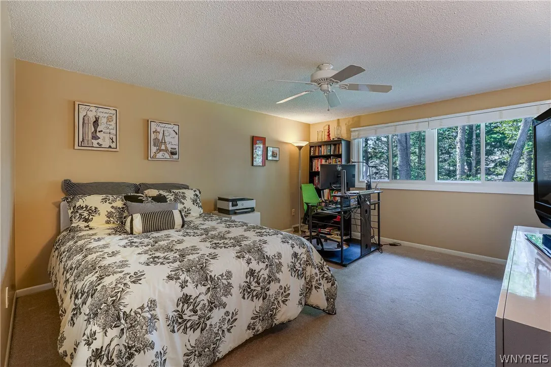 182 Breezewood Cmn, Amherst, New York 14051, Amherst, New York 14051, 3 Bedrooms Bedrooms, 5 Rooms Rooms,2 BathroomsBathrooms,Residential,For Sale,182 Breezewood Cmn, Amherst, New York 14051,0,B1675758
