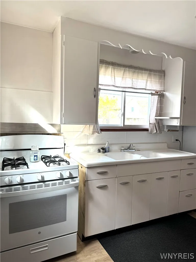 950 North Union Street, Olean, New York 14760, Olean, New York 14760, 3 Bedroom Bedrooms, 5 Room Rooms,1 BathroomBathrooms,Residential,For Sale,950 North Union Street, Olean, New York 14760,0,B1674635
