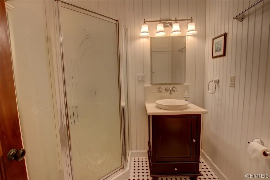 5880 Draudt Road, Orchard Park, New York 14127, Orchard Park, New York 14127, 3 Bedrooms Bedrooms, 9 Rooms Rooms,2 BathroomsBathrooms,Residential Lease,For Rent,5880 Draudt Road, Orchard Park, New York 14127,0,B1676004